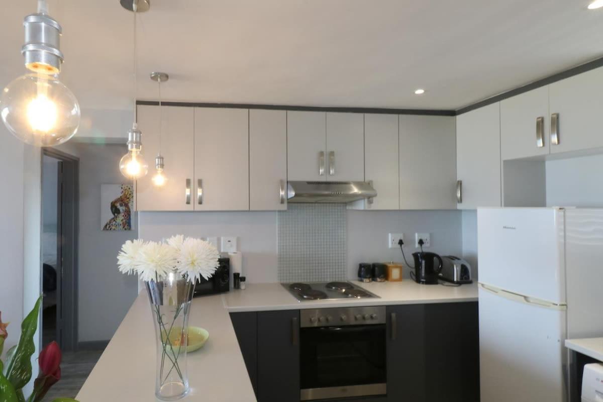 Apartamento Sunrise Penthouse Muizenberg Exterior foto